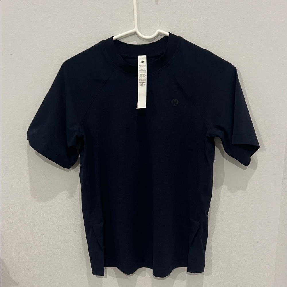 lululemon athletica Midnight Blue Short Sleeve Tee (Women’s)